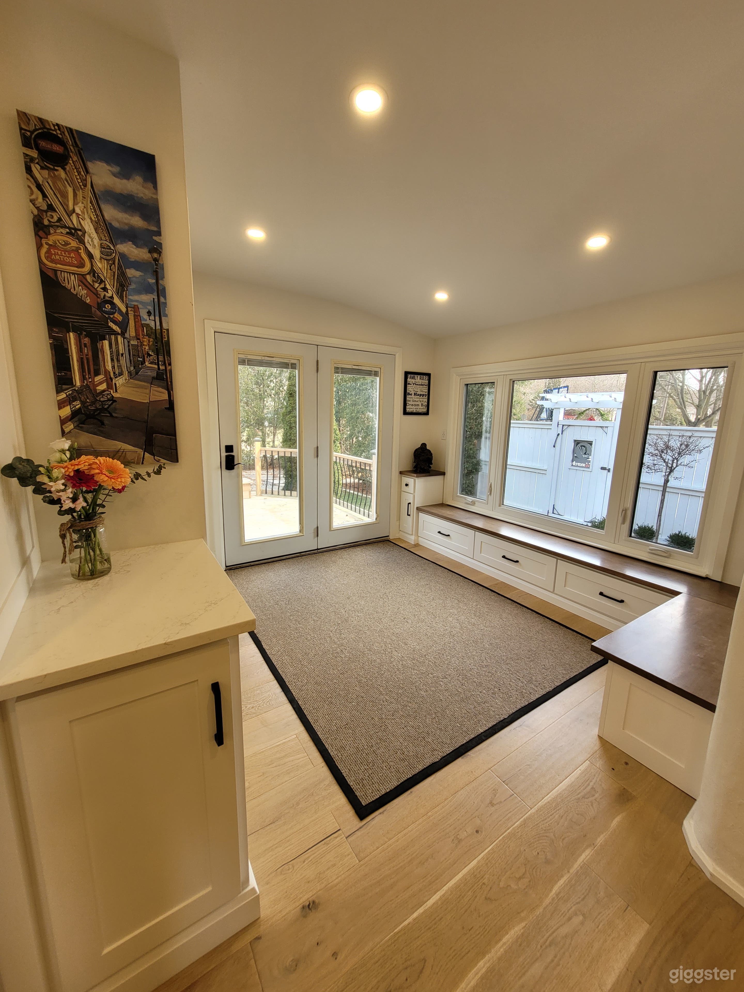 Paris, ON Century Home Oasis Photo 3