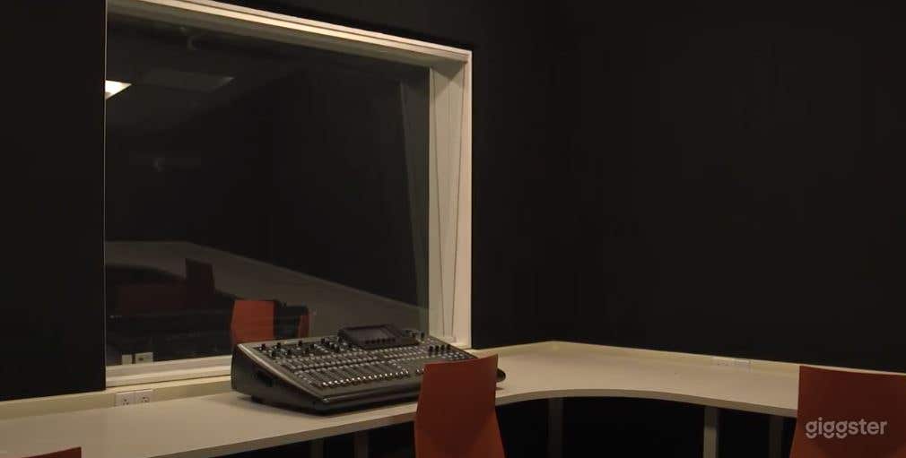 Library's recording studio in River Center Branch Photo 3