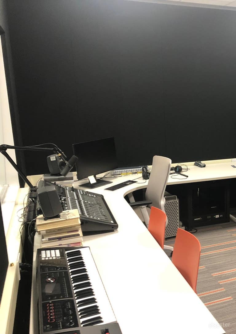  Studio d'enregistrement de la bibliothèque à la succursale River Center 