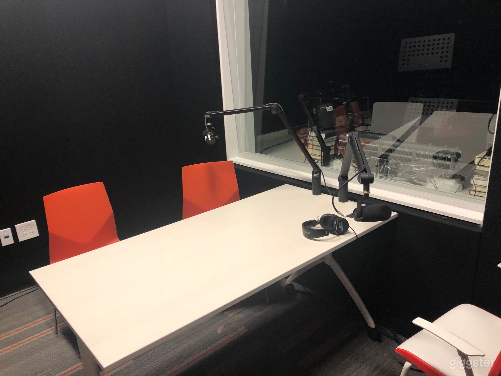 Library's recording studio in River Center Branch Photo 2