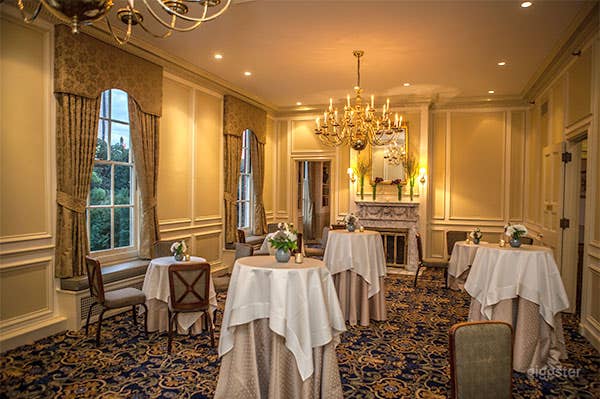  Classic Wedding Venue in Boston with Elegant Interiors 