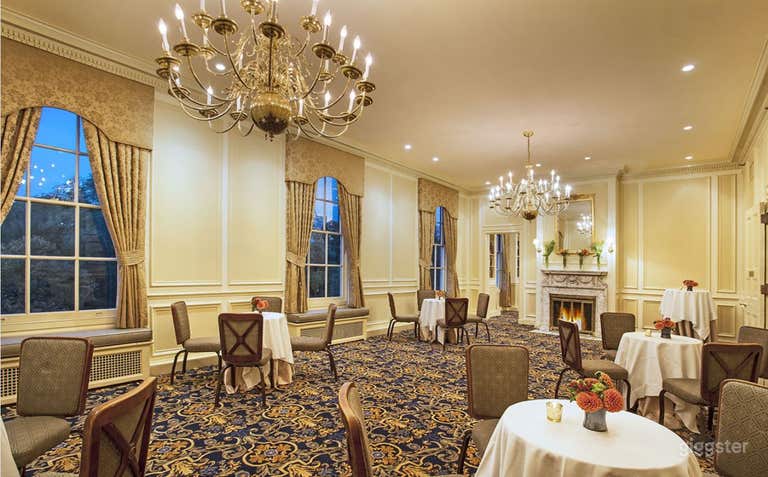  Classic Wedding Venue in Boston with Elegant Interiors 