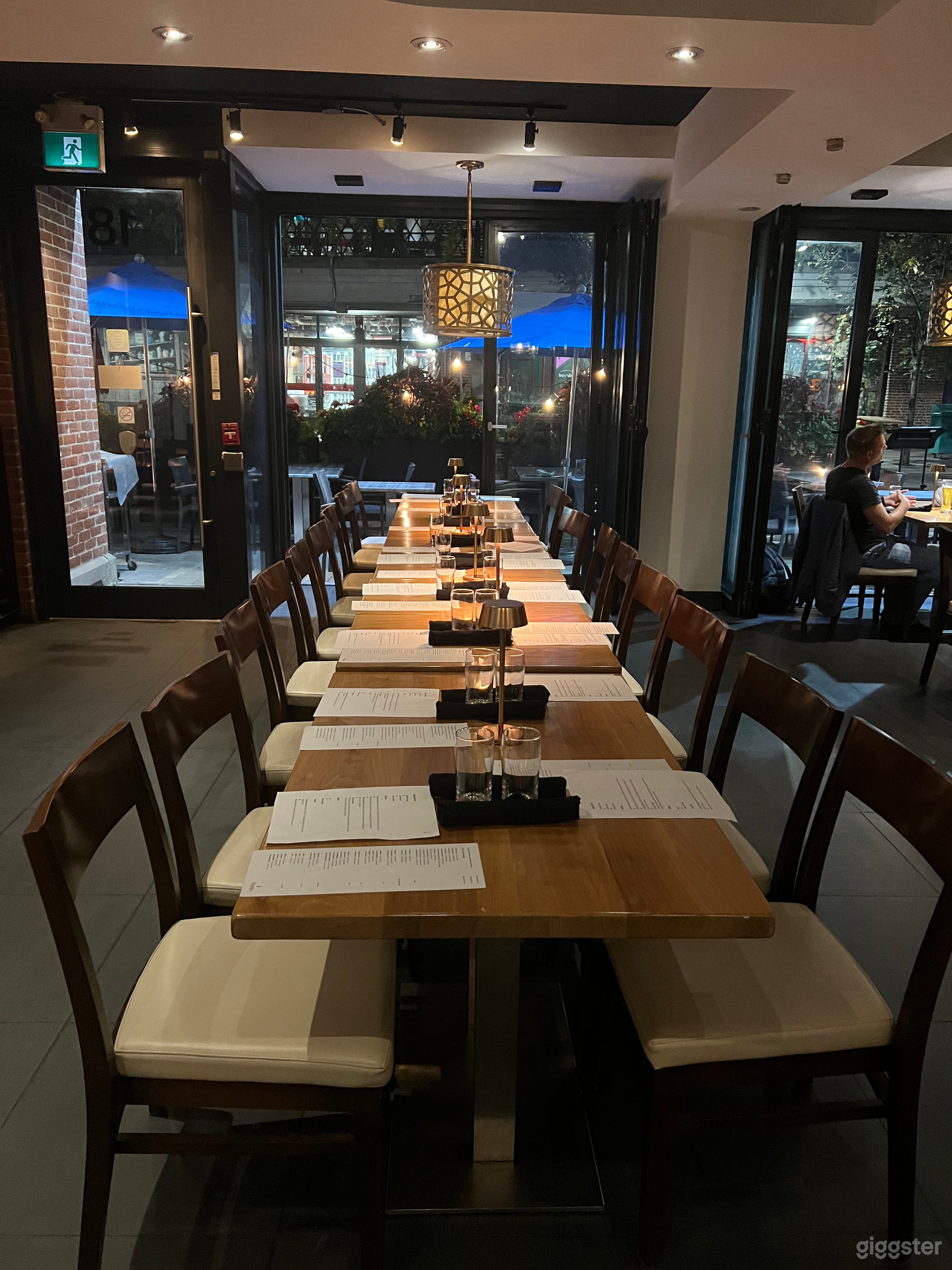 Small room for 40 seats in the Vibrant Indian Restaurant Photo 3