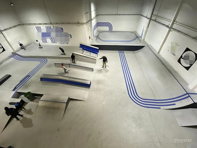  Skatepark Urbano Cubierto – Espacio Industrial de 1,400 m² 