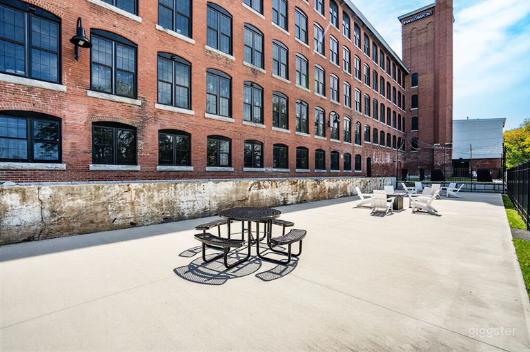 Charming Lower Terrace with Red Brick & Bistro Lights 