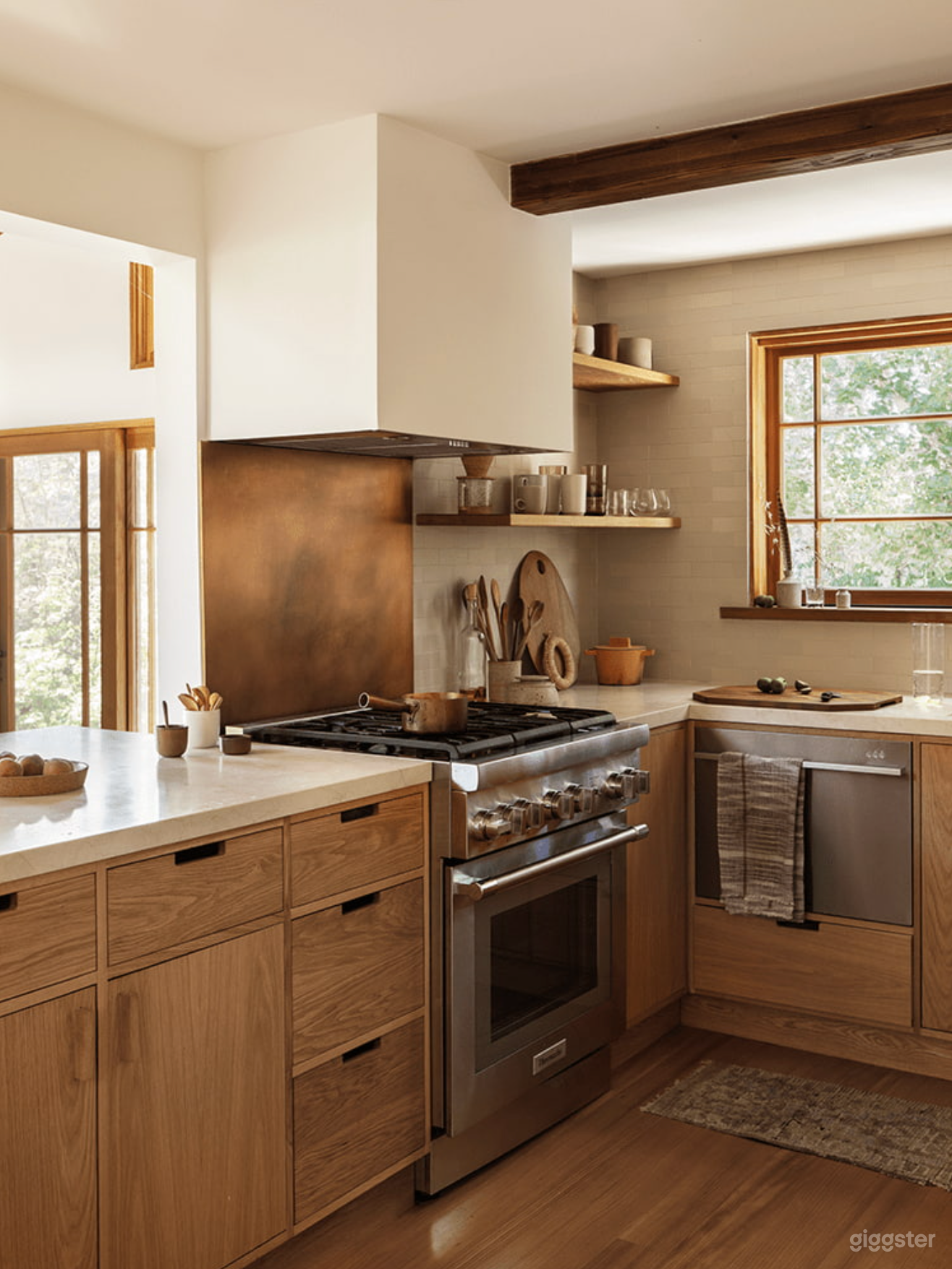 Earthy Instragrammable Bungalow Photo 3