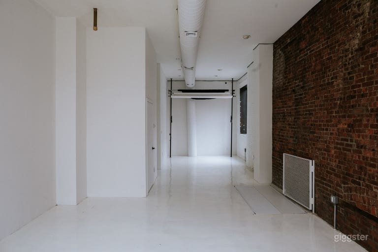  Pop Up & Event Space w/ Photo Studio (Bed Stuy) 