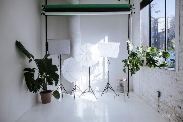  Pop Up & Event Space w/ Photo Studio (Bed Stuy) 