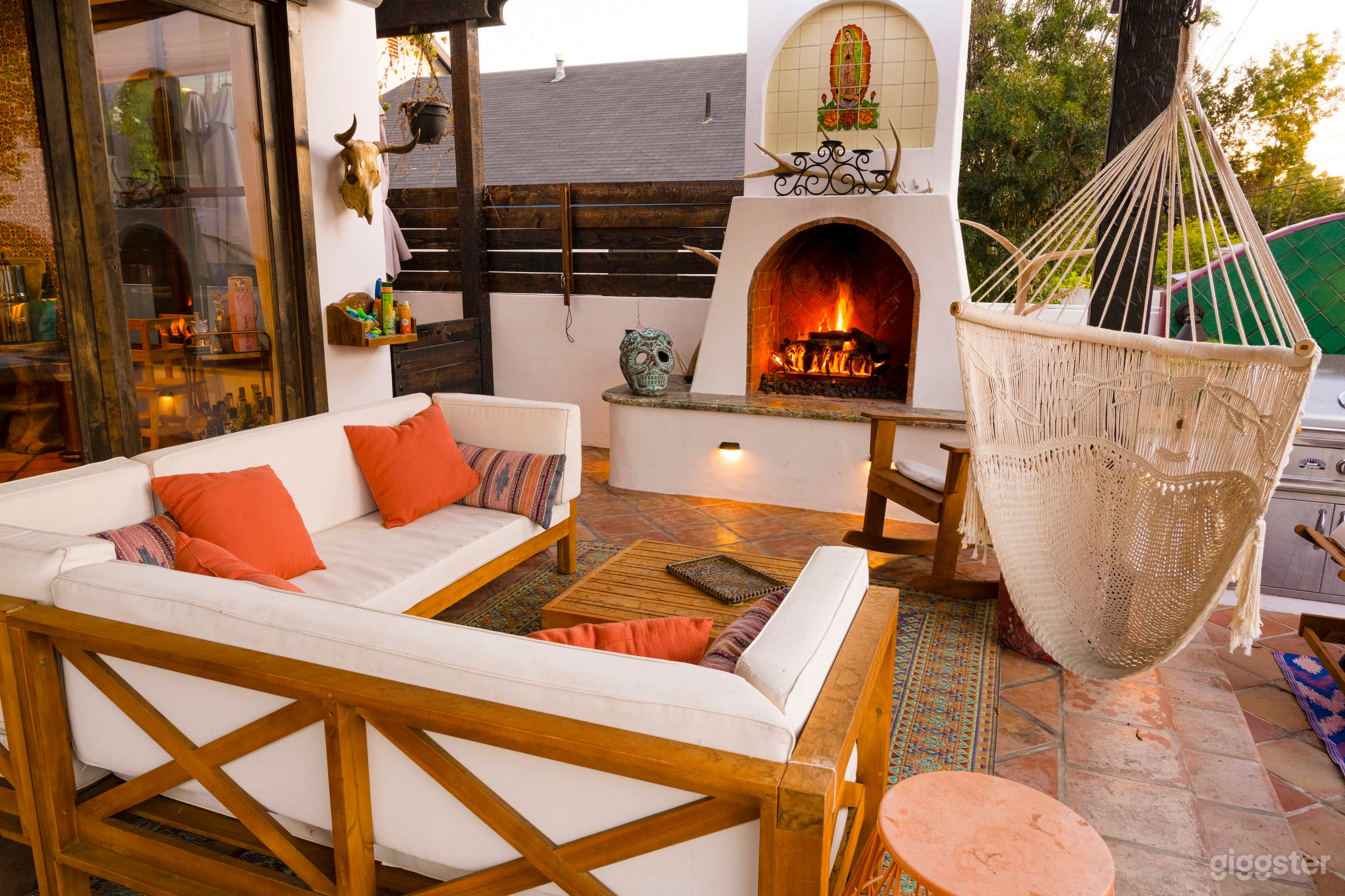 CHARMING SPANISH HACIENDA: PERFECT FOR PRODUCTIONS Photo 3