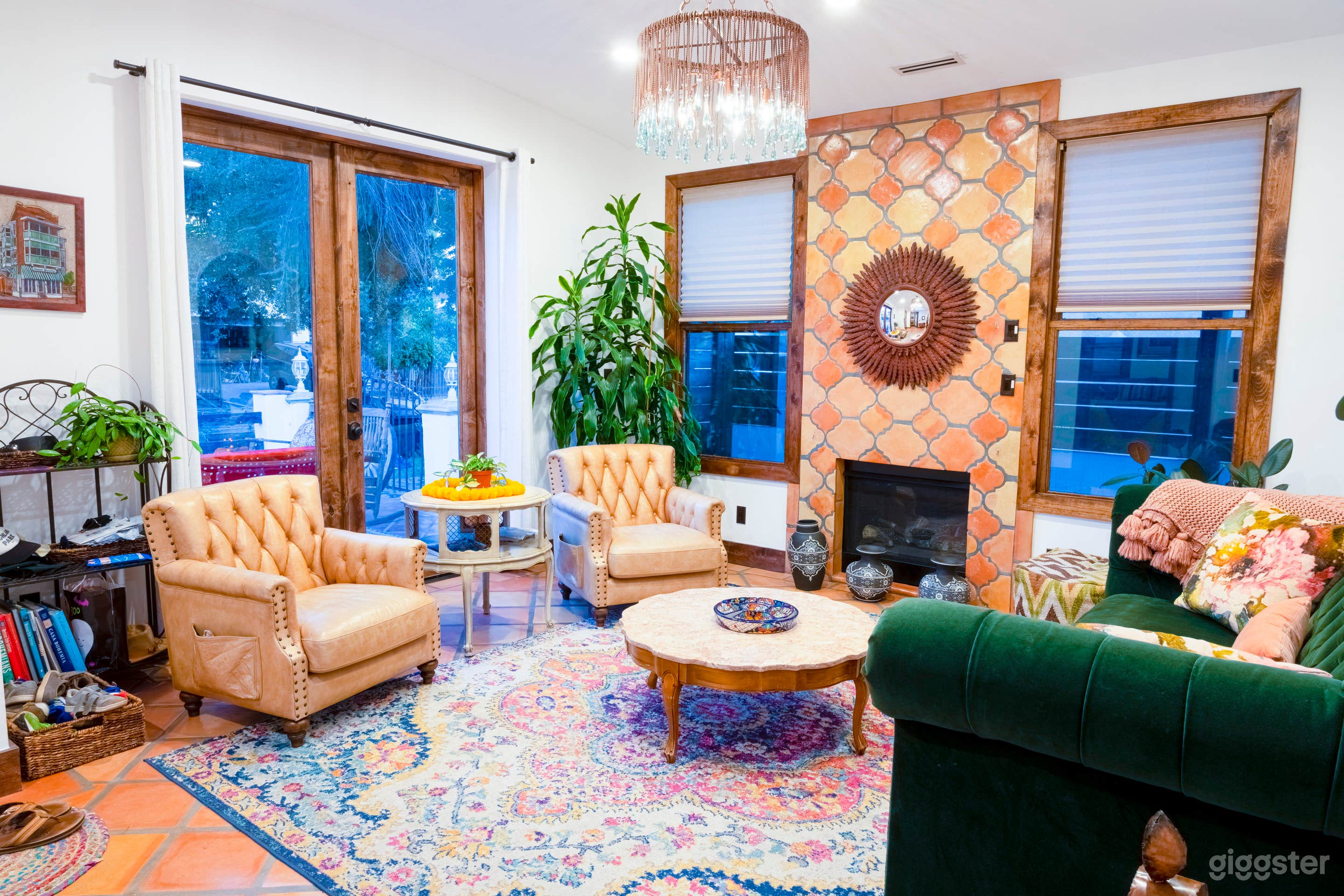 CHARMING SPANISH HACIENDA: PERFECT FOR PRODUCTIONS Photo 2