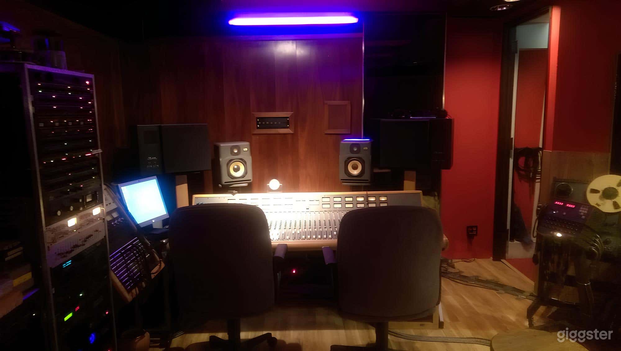 Spectacular Hi-Tech Recording Studio Photo 1