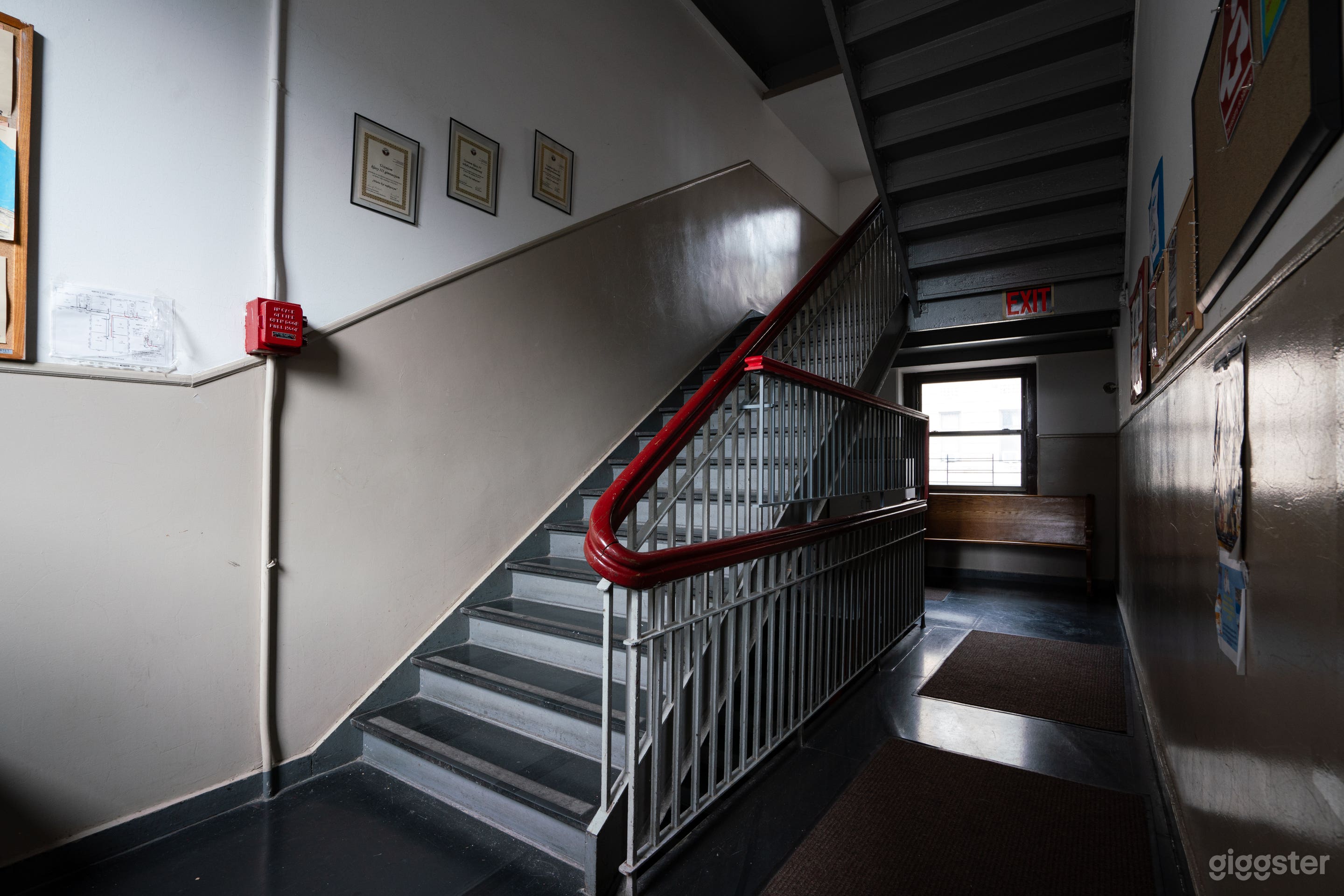 Cinematic School/Hallways/Classrooms/Auditorium 19 Photo 2