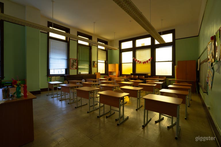  Escuela/Corridores/Aulas/Auditorio Cinematográfico 19 