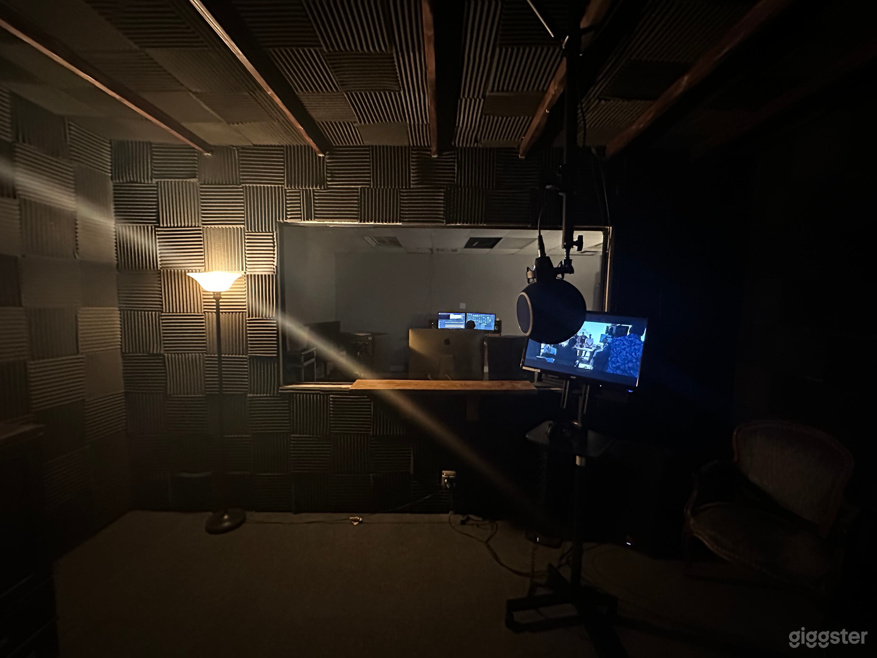 Vocal Booth Space Downtown LA  Photo 2