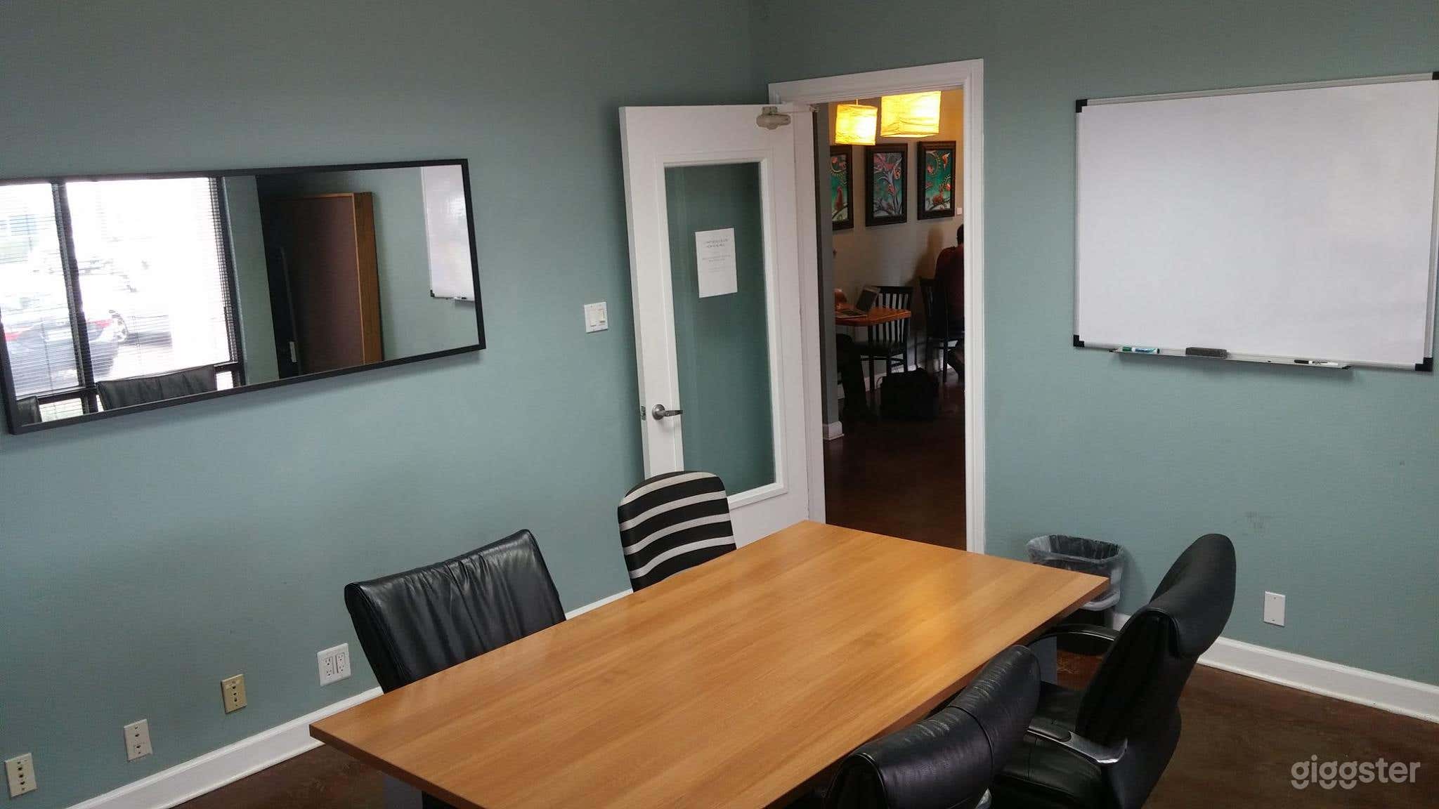 Small Conference Room for 8 People Photo 1