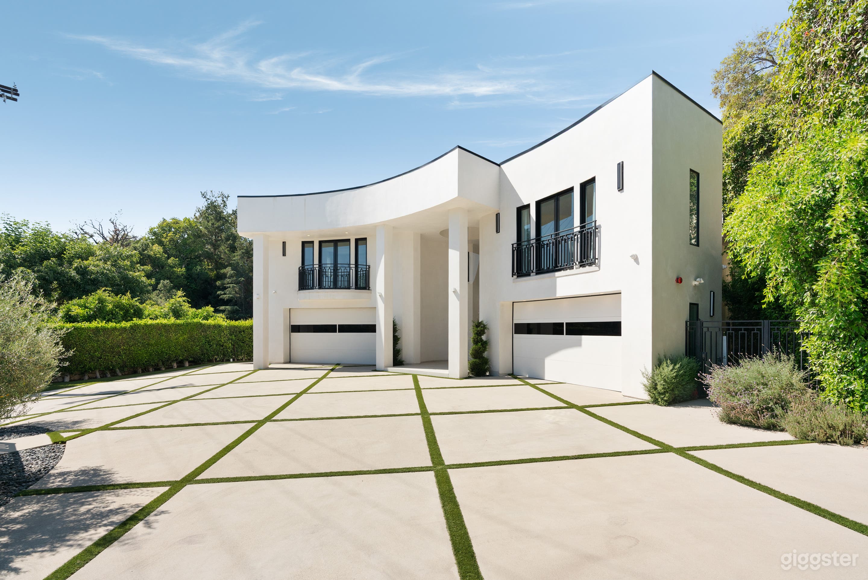 Noble Crest - Bel Air Villa Photo 4