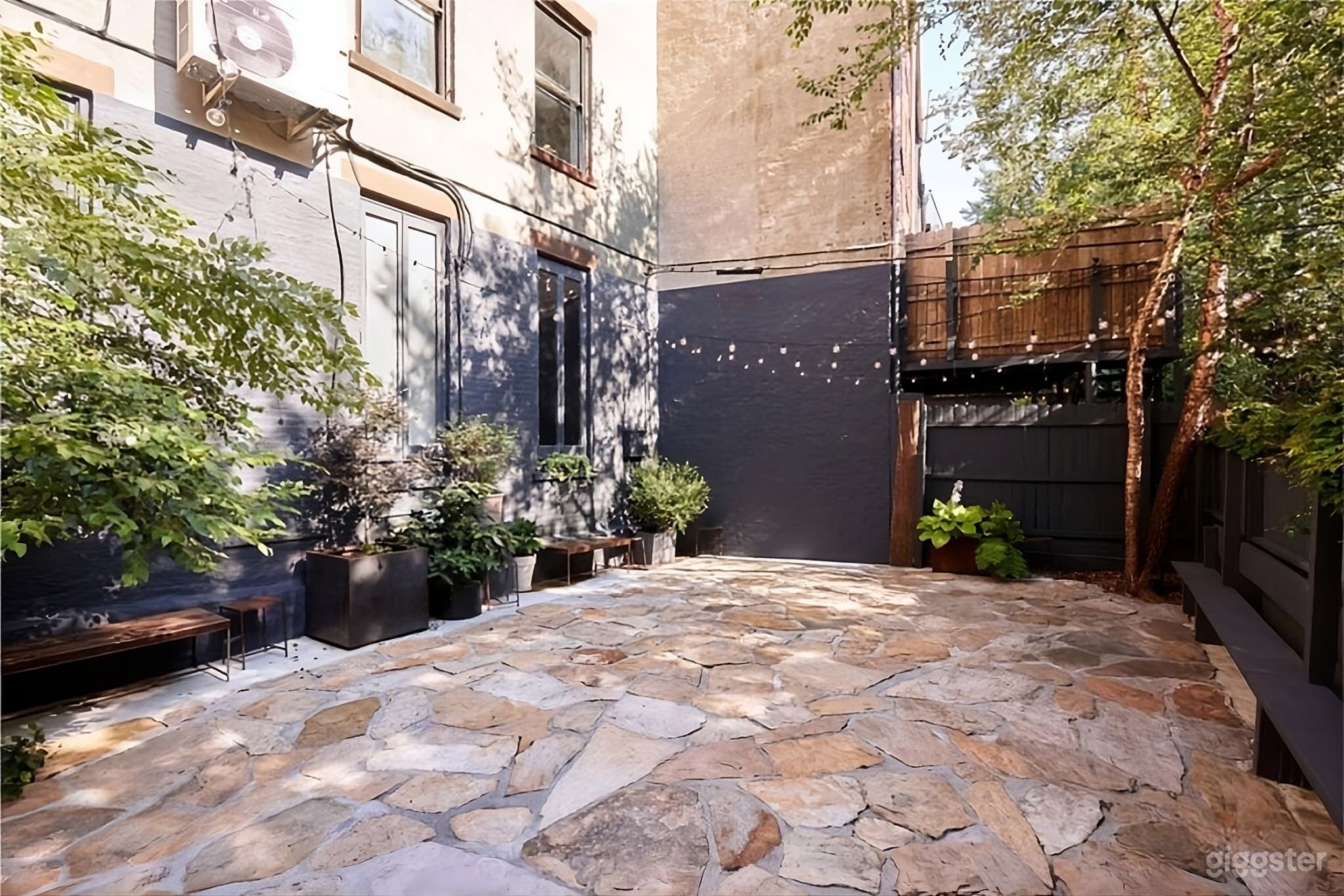 Elegant Fort Greene Brownstone: Parlor, Garden & Dining Room Photo 3