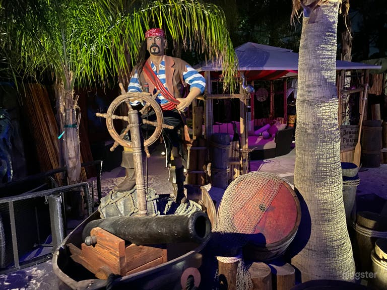  Private Pirate Beach Island Lair 