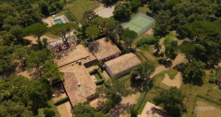  Retraite Nature sur la Côte d'Azur avec Vue sur les Îles 