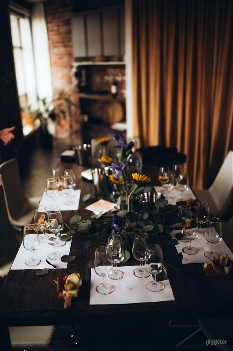  Small Room in a Heart of Gastown 