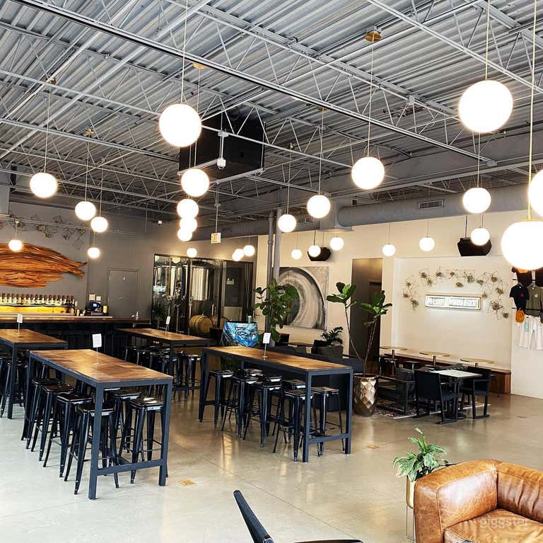  Indoor Lounge Seating Area 