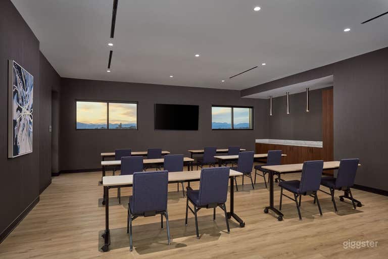  End Zone Premier Meeting Room 