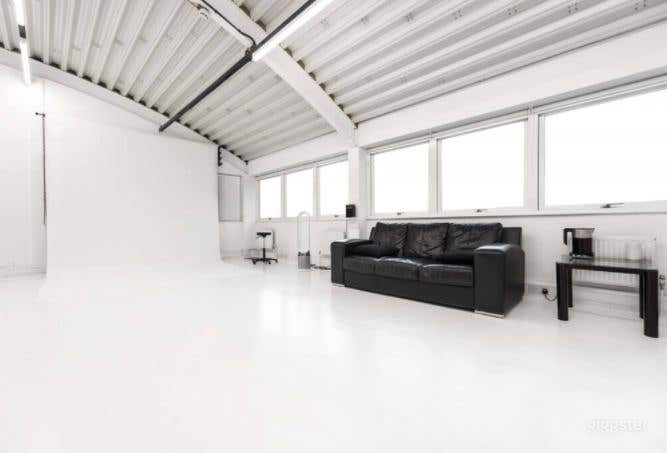 All in One Photography and Video Studio in London Photo 3