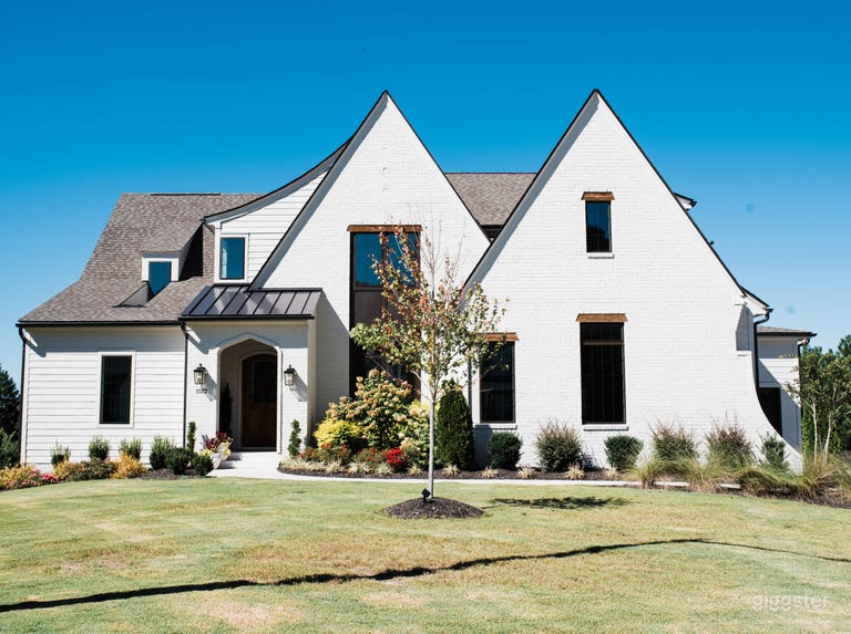  Maison de style Tudor moderne 