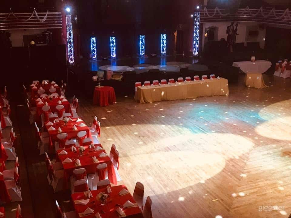 Charming Ballroom in St. Louis Photo 4