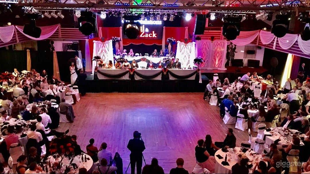 Charming Ballroom in St. Louis Photo 1