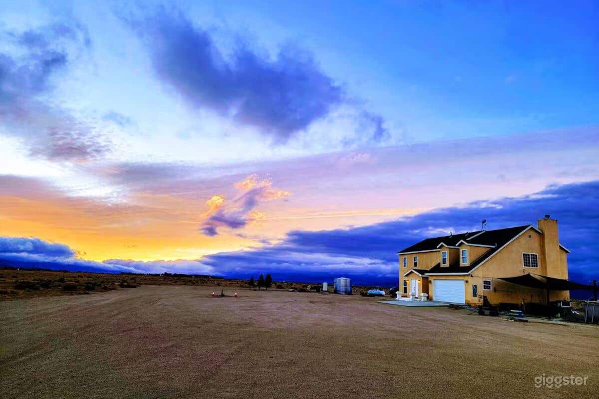 Antelope Acres Escape Photo 1