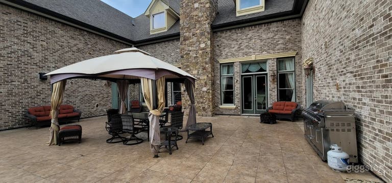  Elegant Estate Pool with Wooded Views & Spa 