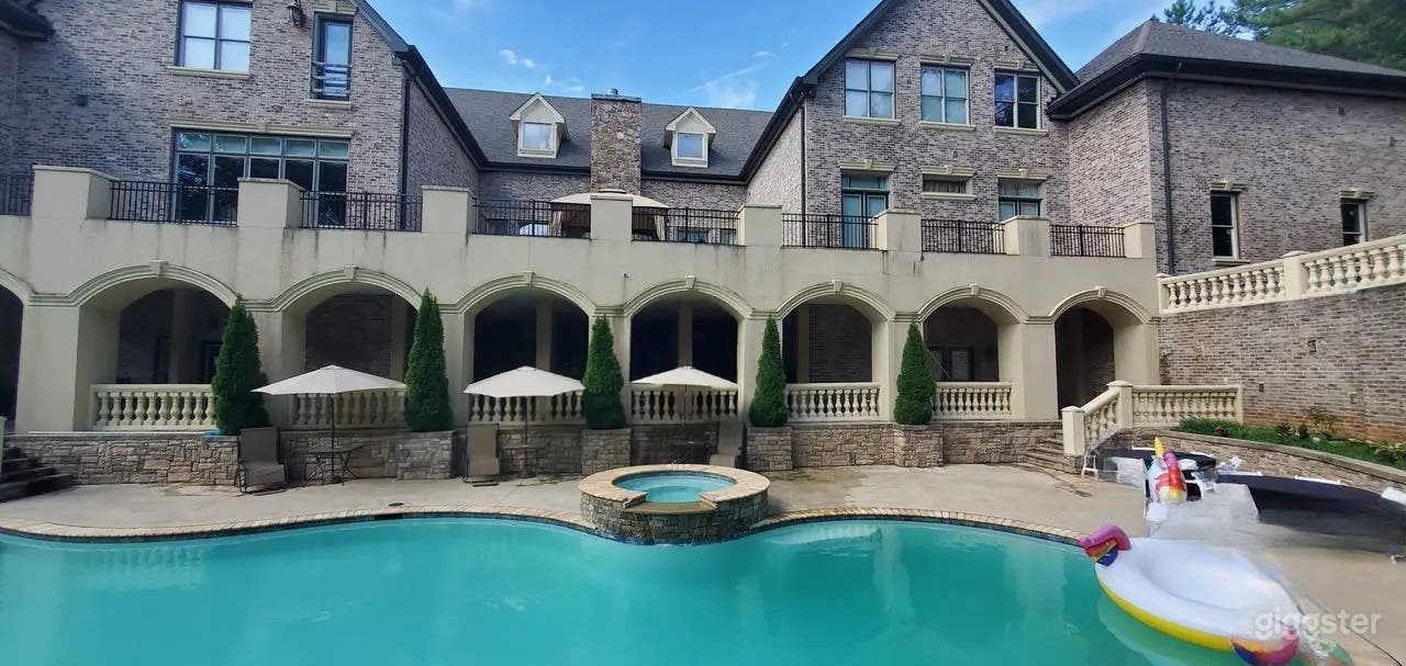 Elegant Estate Pool with Wooded Views &amp; Spa Photo 2