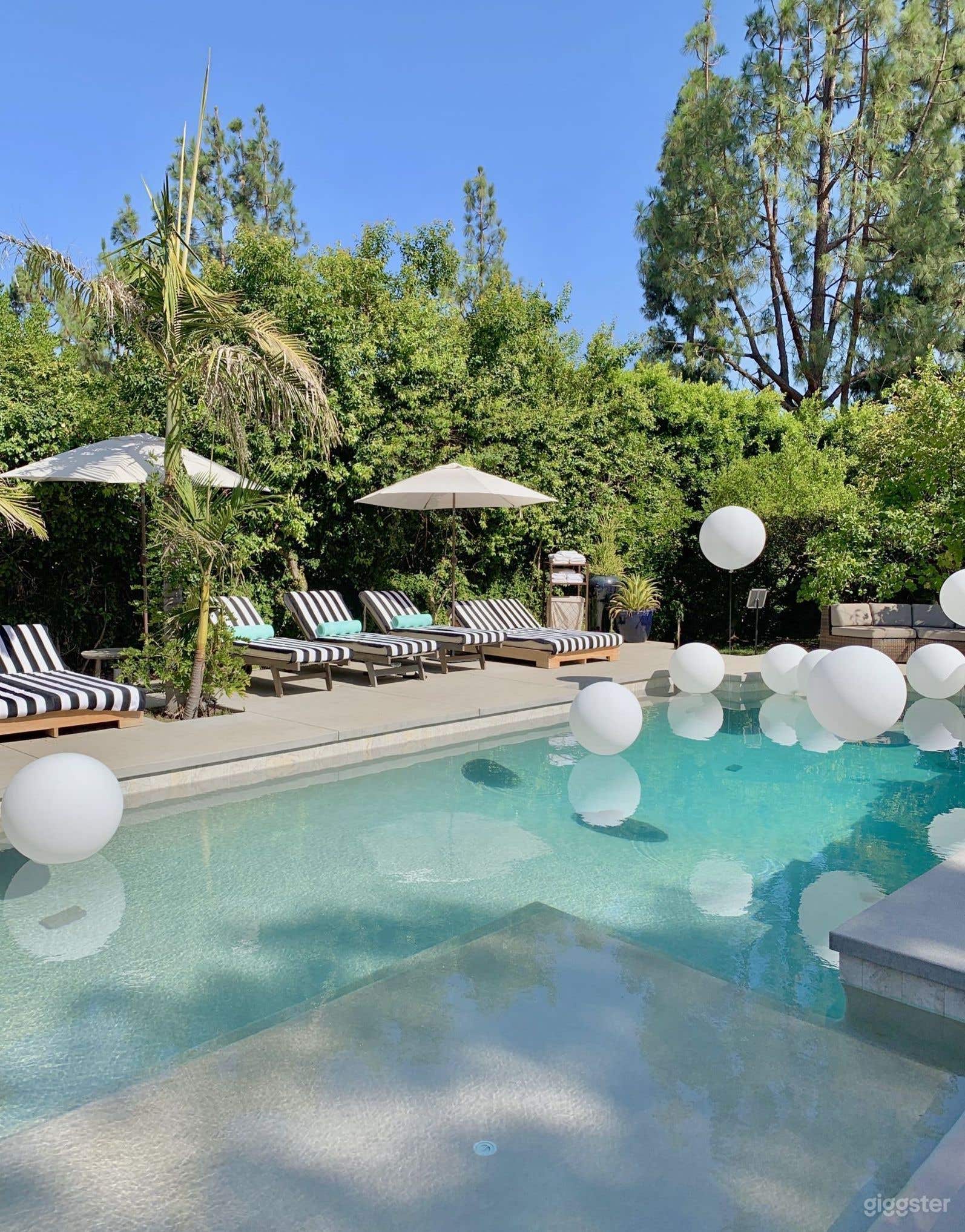 Private Resort-Style: Exclusive Swimming Pool Retreat Photo 2