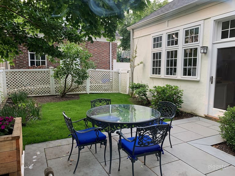  Lush Fenced Backyard 