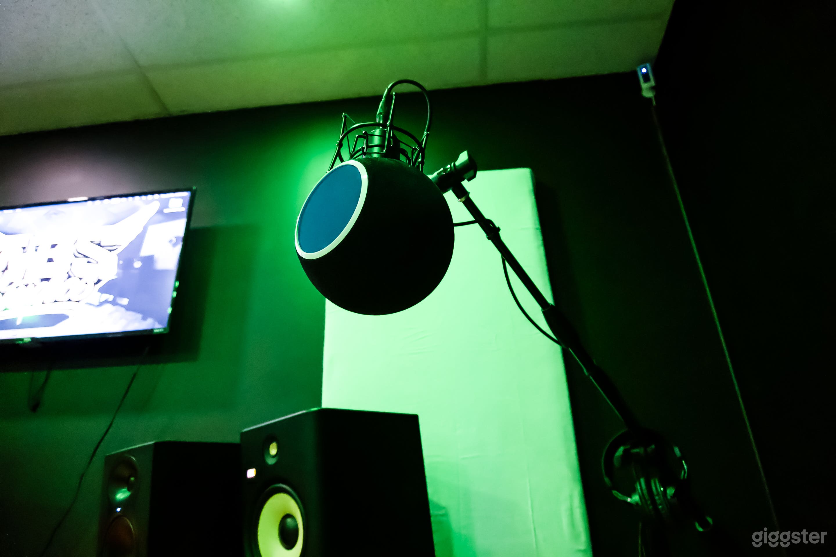 Music Recording Studio Photo 2