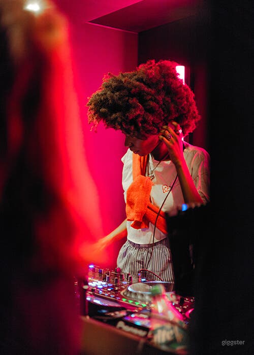  A Cosy Creative Hub in Hackney Photo 4