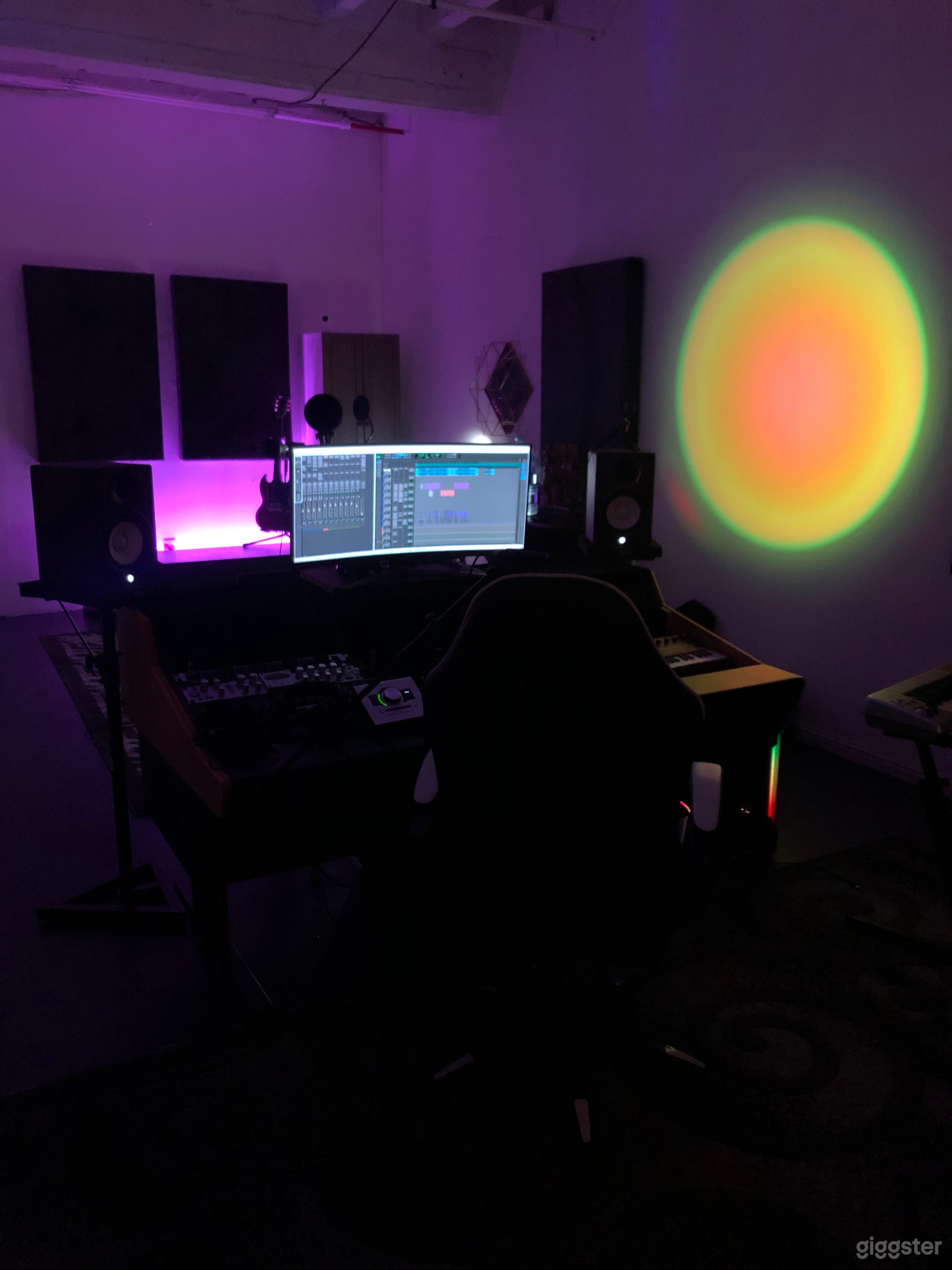 Spacious Recording Studio in Downtown LA Photo 1