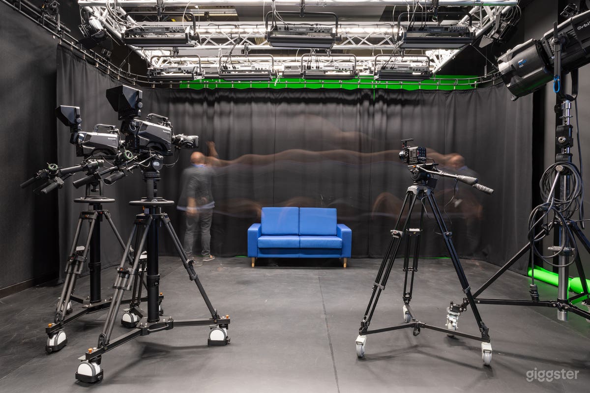 Video Studio - Soho Photo 4