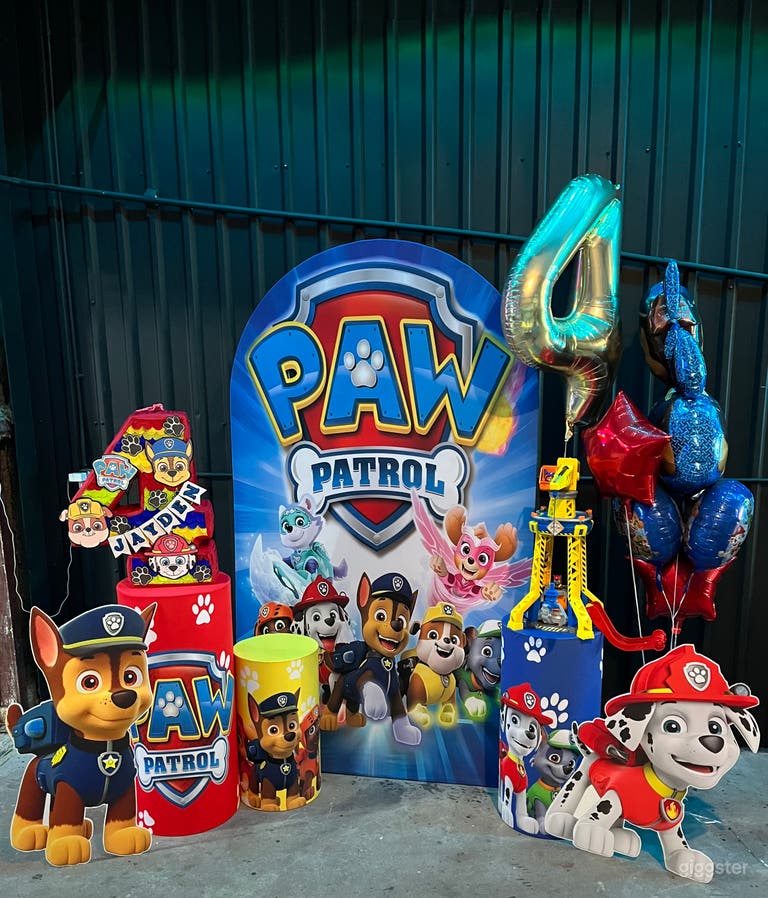  Versatile Warehouse in Sagemont 