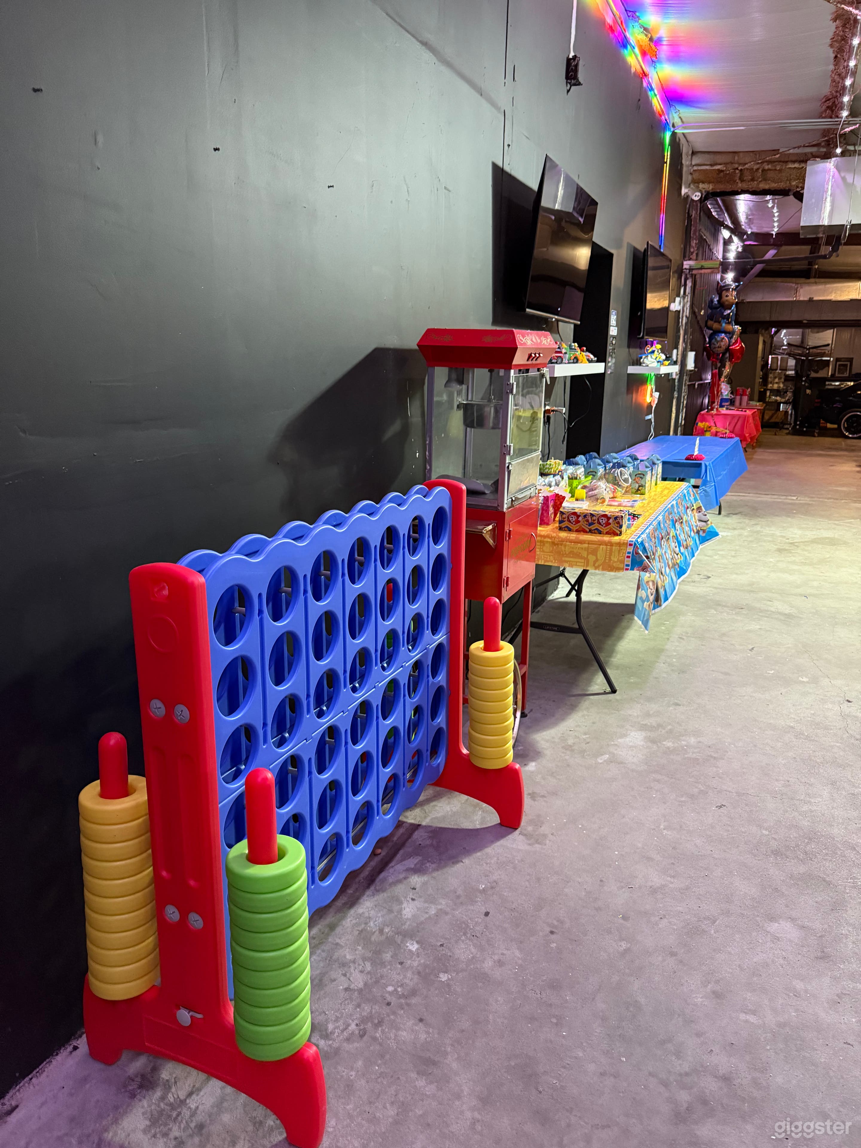 Versatile Warehouse in Sagemont Photo 3