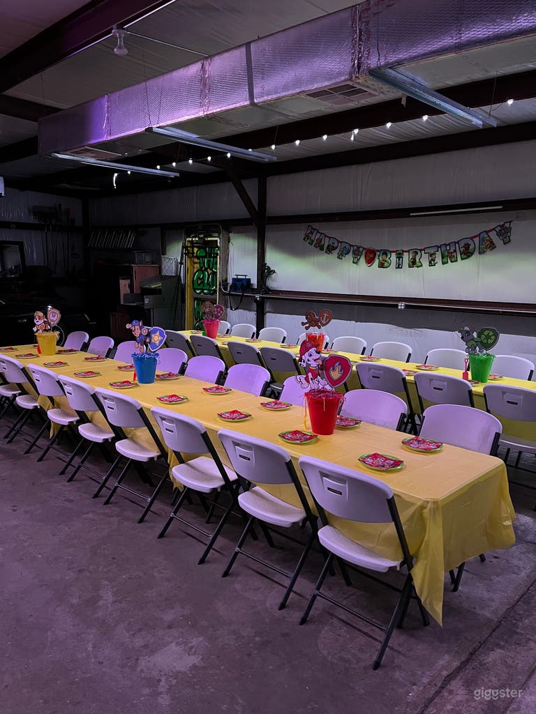  Versatile Warehouse in Sagemont 