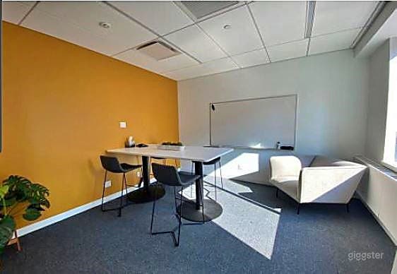 Ashland - 4 Person Meeting Room Photo 1