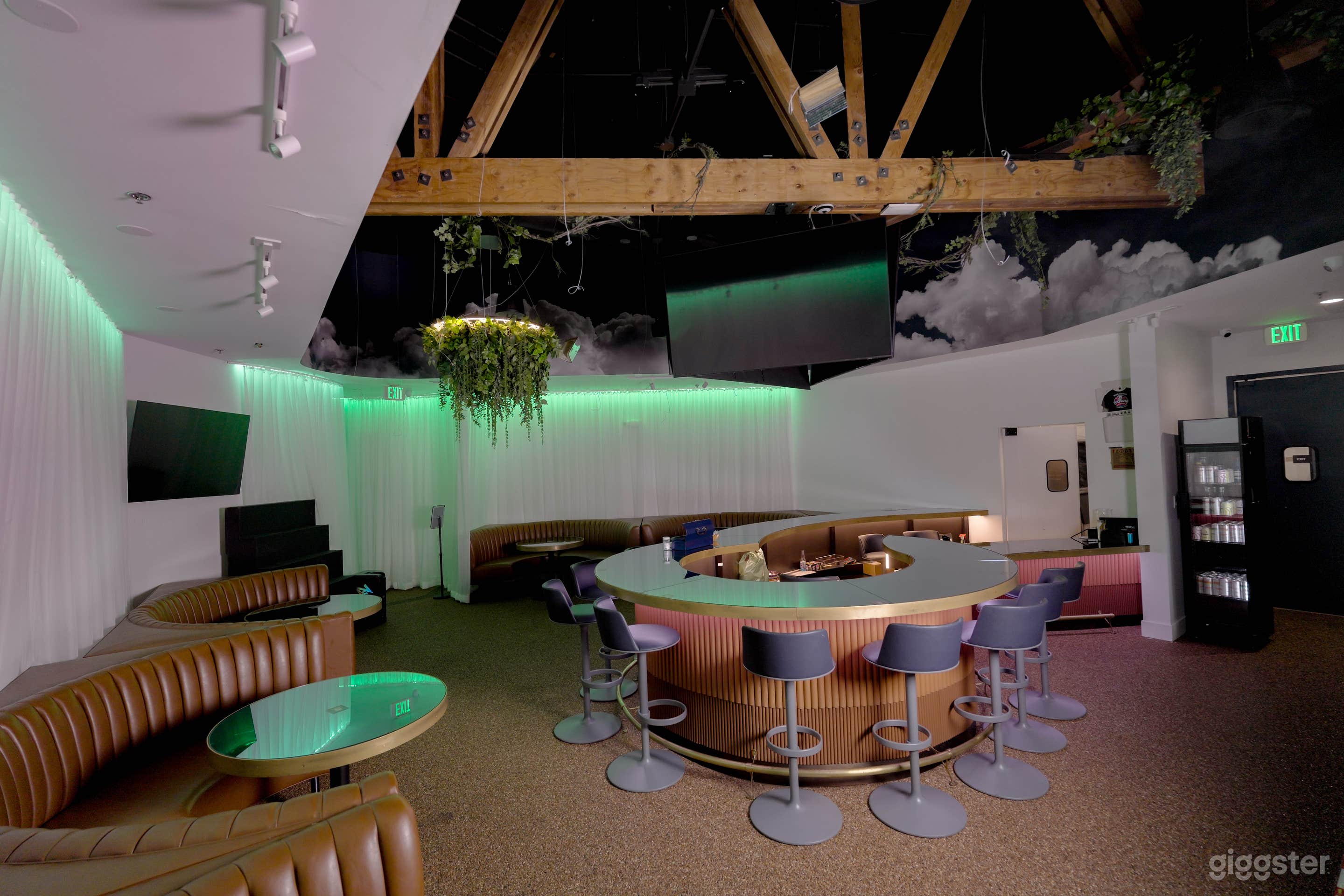 Luxury Cannabis Lounge & Event Space | Filming, Photo Shoots Photo 2