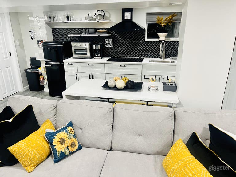  Basement Content-Film Studio 