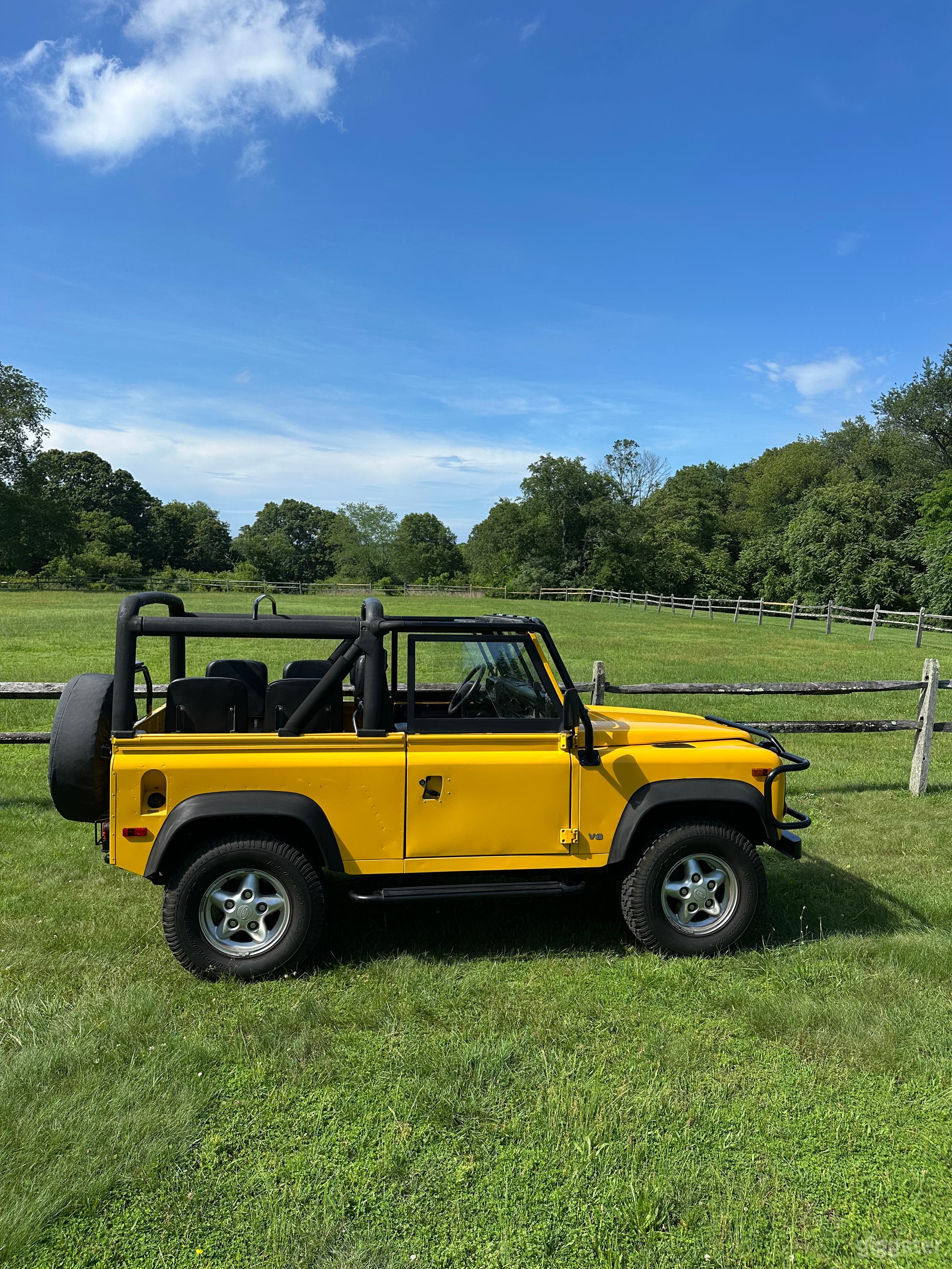 1995 Land Rover Defender 90 Photoshoot Picture Car Photo 3