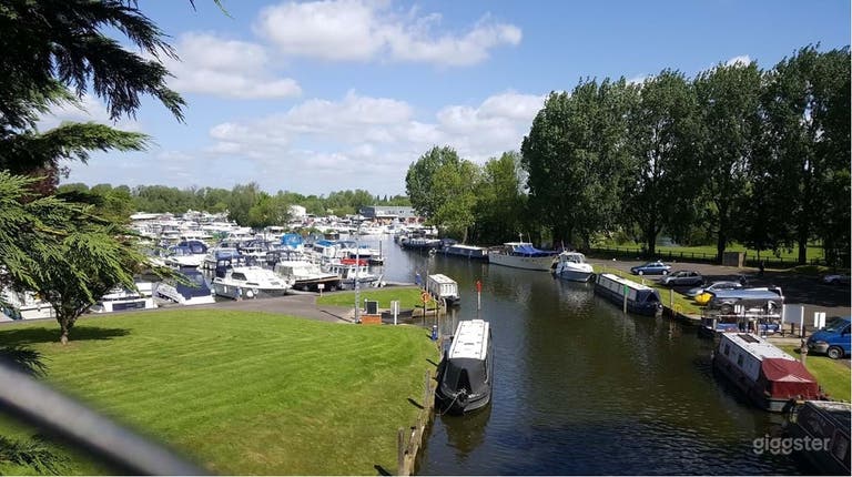  Delightful Backwater Marina 