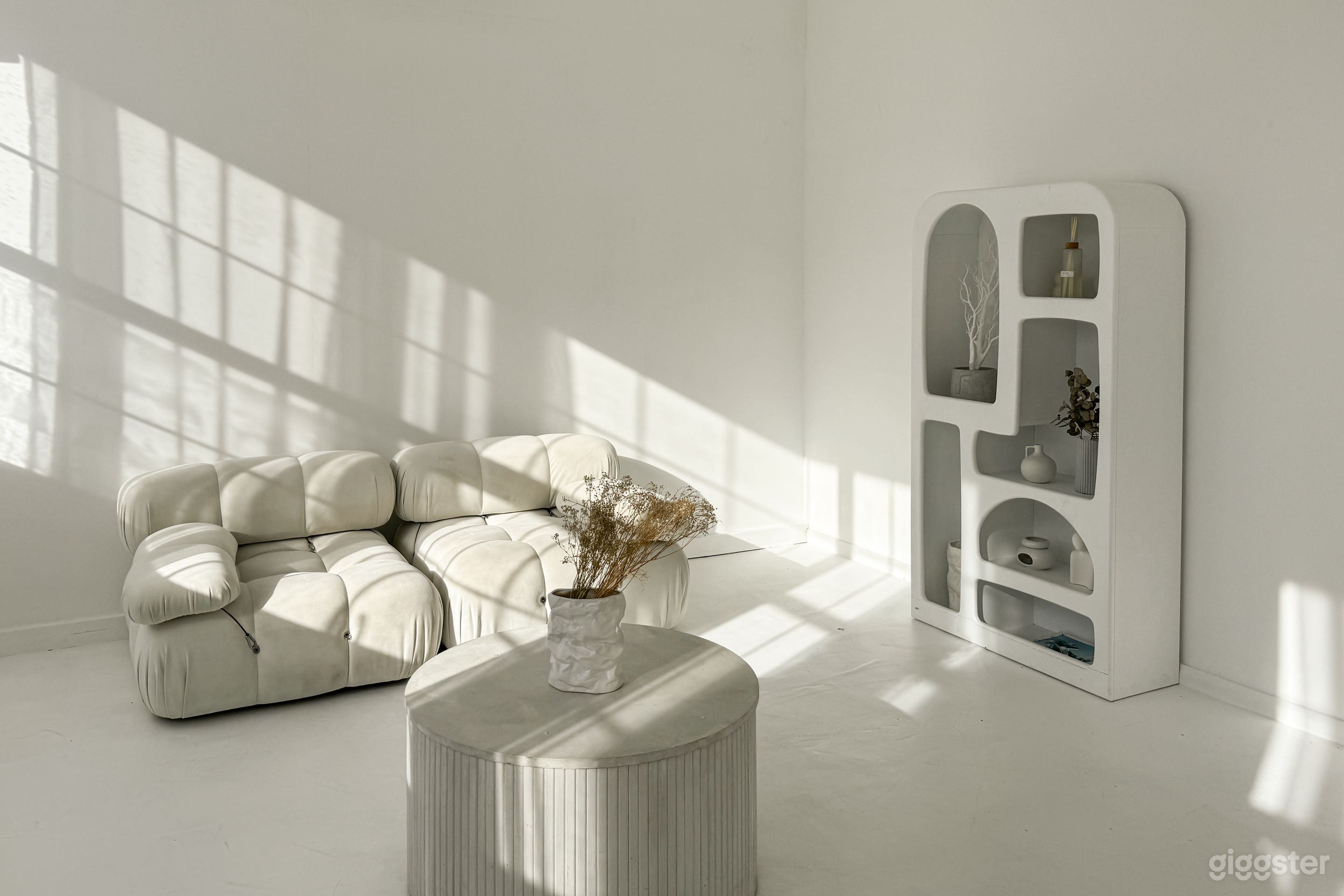 A lifestyle and photography studio Photo 3