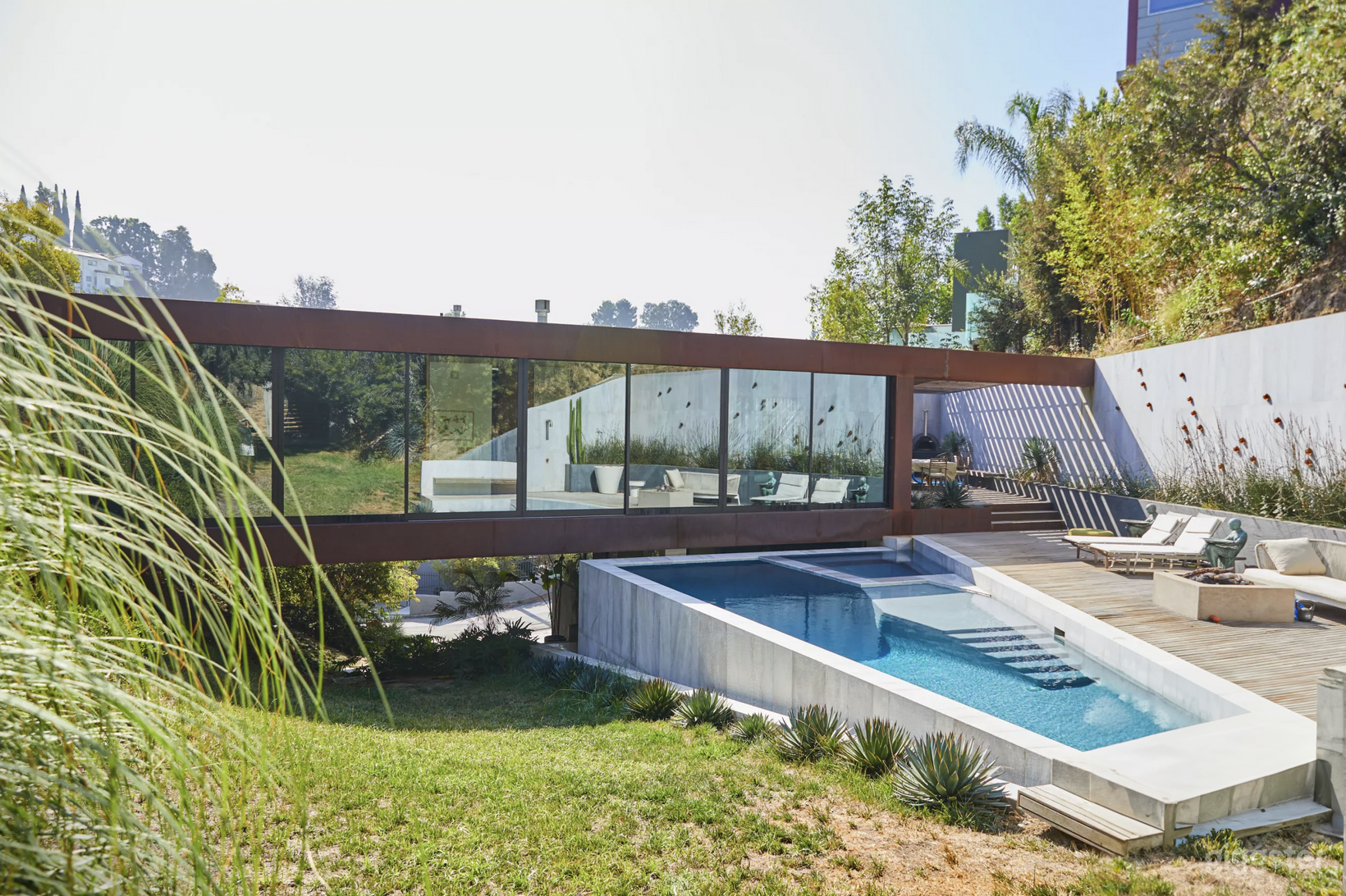 Hollywood Hills Luxury Mansion #073 Photo 1