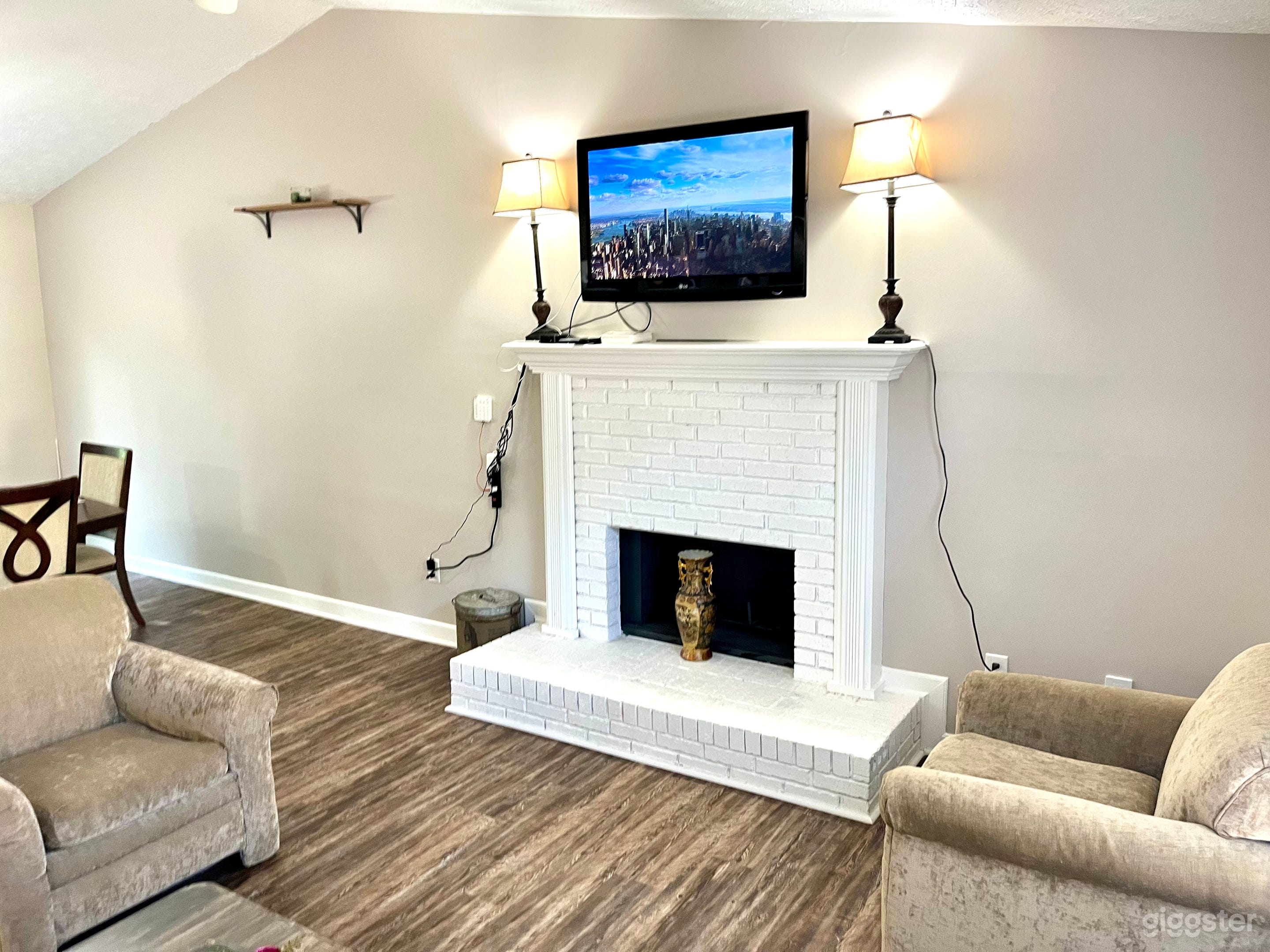 Cozy Living Room &amp; Brick  Fireplace For Production Photo 3